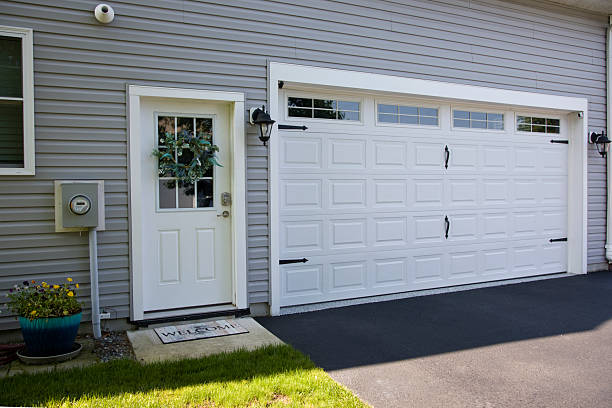 24/7 Emergency Garage Door Panel Replacement experts in Koloa, HI